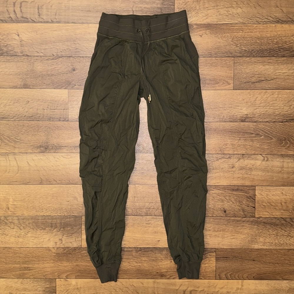 Lululemon Size 2 Dance Studio Jogger *27" Dark Olive Green Medium Rise Bottoms